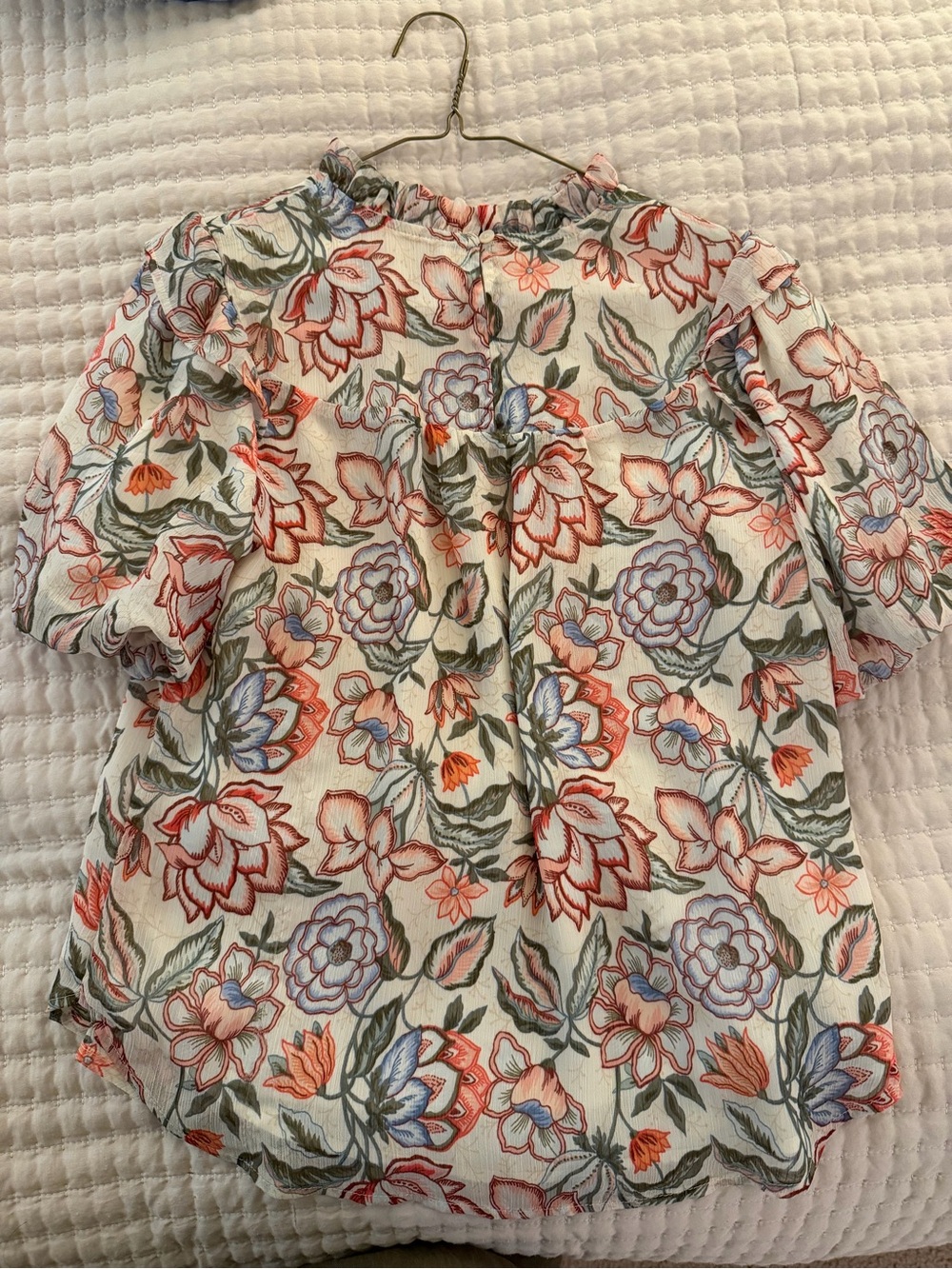LOFT Floral Ruffle-Neck Women’s Top